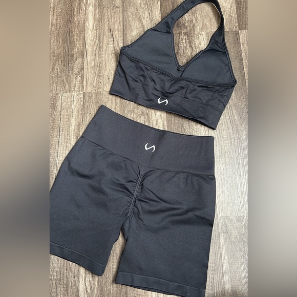 TLF workout set - Picture 2 of 2